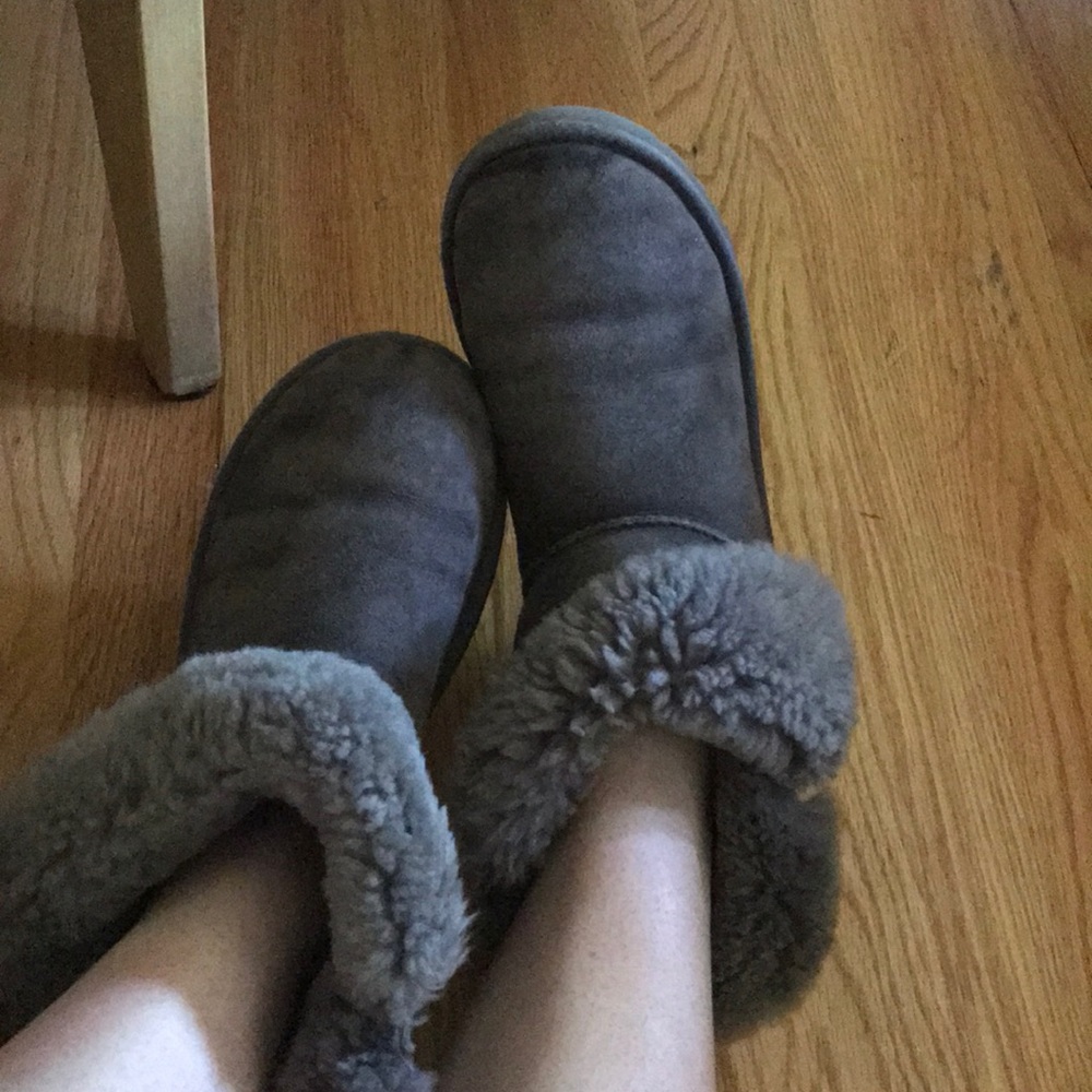 Gray Bailey Button Uggs